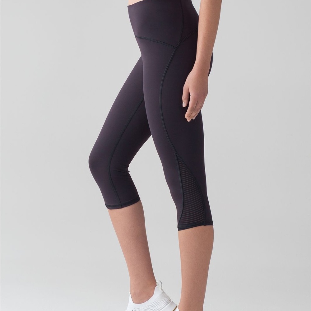 Lululemon Lean In Crop 17” Size 6